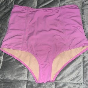Regular High waisted